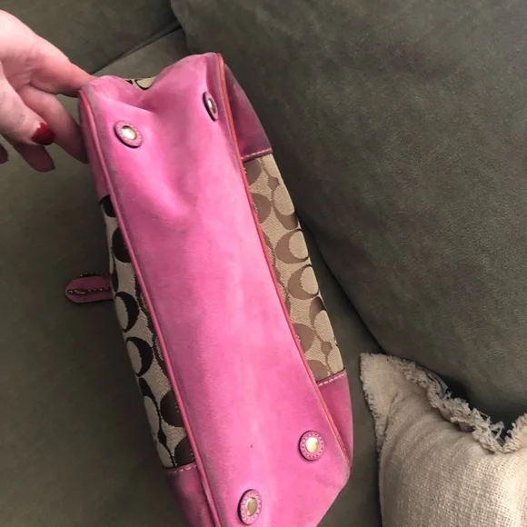 Coach, pink and khaki monogram tote bag - Picture 8 of 9